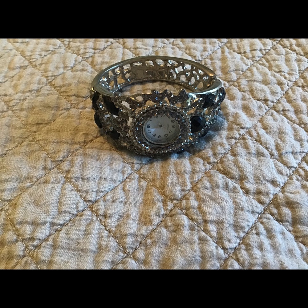 Bracelet watch